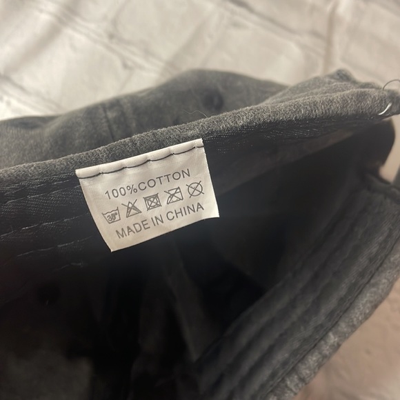 Yellowstone Dutton Ranch Hat - Picture 7 of 7